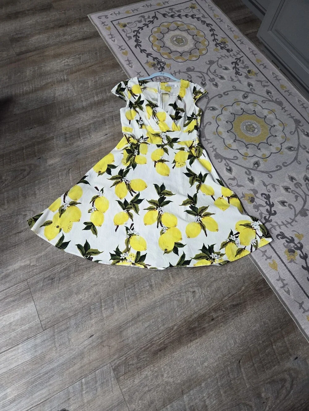 BBONLINE LEMON DRESS - Picture 7 of 7